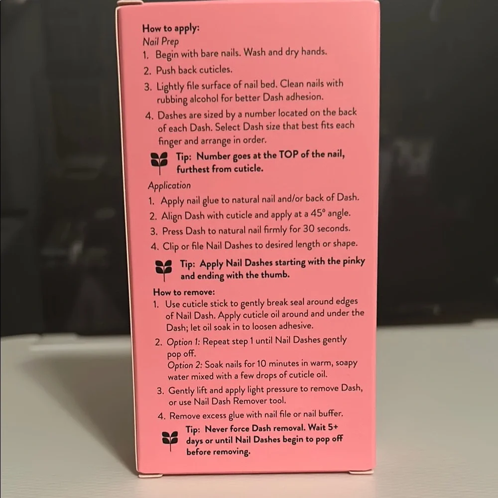 Red Aspen Lovestruck Lavinia Nail Dashes - Picture 3 of 8